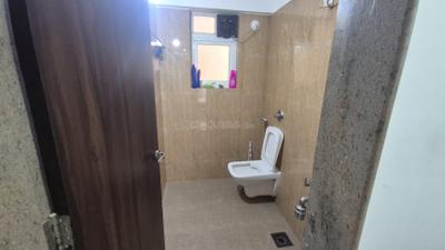 Bathroom Image of 650 Sq.ft 1 BHK Apartment / Flat for rent in Puraniks Aldea, Mahalunge Pune for Rs. 25000