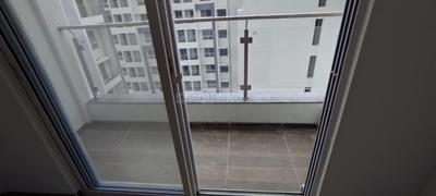 Balcony Image of 950 Sq.ft 2 BHK Apartment / Flat for rent in Gera World Of Joy, Upper Kharadi Pune for Rs. 37000