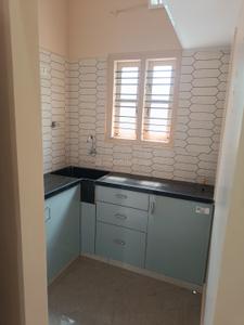 Kitchen Image of 700 Sq.ft 1 BHK Independent House for rent in Varanasi Bengaluru for Rs. 12000