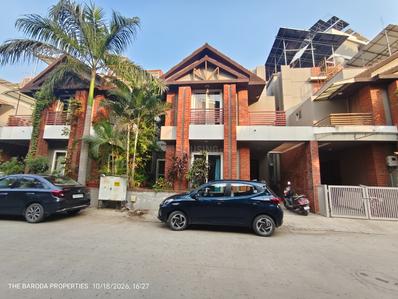 Image of 2600 Sq.ft 5 BHK Villa for sale in Darshanam Clublife Phase 1, Undera, Vadodara for Rs. 18500000