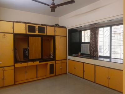 Bedroom Image of 1050 Sq.ft 2 BHK Apartment / Flat for rent in Kandivali West Mumbai for Rs. 53000