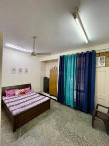 Bedroom Image of 1800 Sq.ft 2.5 BHK Builder Floor for rent in Sector 12 Noida for Rs. 32000