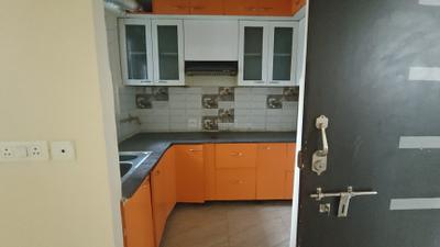 Kitchen Image of 1075 Sq.ft 2 BHK Apartment / Flat for sale in Gaur City 7th Avenue, Noida Extension Greater Noida for Rs. 9100000