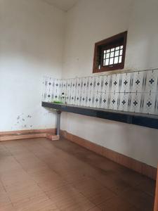 Kitchen Image of 650 Sq.ft 1 BHK Builder Floor for rent in Chandan Nagar Jorhat for Rs. 6000