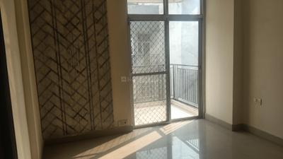 Bedroom Image of 1140 Sq.ft 2.5 BHK Apartment / Flat for rent in Skytech Matrott, Sector 76 Noida for Rs. 30000