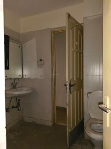 Common Bathroom Image of 1326 Sq.ft 3 BHK Apartment / Flat for sale in Tulip White, Sector 69 Gurgaon for Rs. 15500000