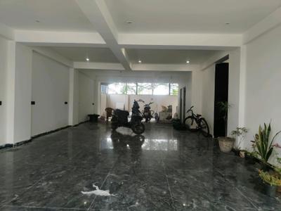 Car Garage Image of 1600 Sq.ft 3 BHK Builder Floor for rent in BPTP Astaire Garden Floors, Palra Gurgaon for Rs. 49000