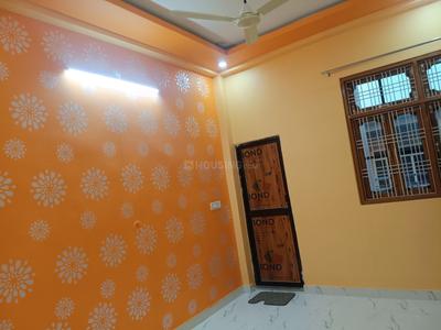 Bedroom Image of 1000 Sq.ft 2 BHK Builder Floor for rent in Lucknow Cantt Township Lucknow for Rs. 12000