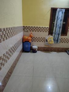 Bathroom Image of 500 Sq.ft 2 BHK Builder Floor for rent in Sangillyandapuram Tiruchirappalli for Rs. 8500
