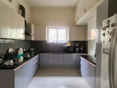 Kitchen Image of 2000 Sq.ft 3 BHK Independent House for rent in Virupakshapura Bengaluru for Rs. 45000