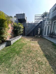 Image of 1600 Sq.ft 3 BHK Apartment / Flat for sale in Nehru Apartments, Kalkaji, New Delhi for Rs. 45000000