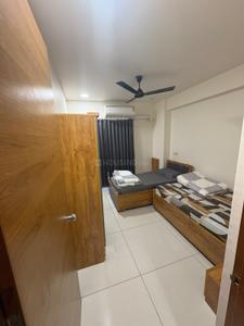 Bedroom Image of 1710 Sq.ft 3 BHK Apartment / Flat for sale in Shree Hari Dreamland, Tragad Ahmedabad for Rs. 10000000