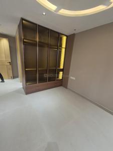 Bedroom Image of 1350 Sq.ft 3 BHK Builder Floor for sale in Janakpuri New Delhi for Rs. 21500000