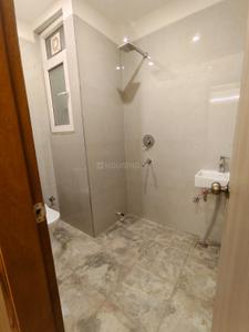Bathroom Image of 1600 Sq.ft 3 BHK Builder Floor for rent in Sector 23 Dwarka New Delhi for Rs. 32000