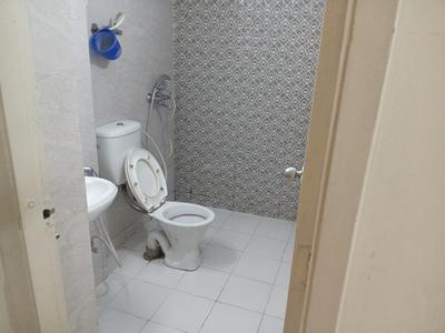 Image of 1075 Sq.ft 2 BHK Apartment / Flat for rent in Gaur City 7th Avenue, Noida Extension, Greater Noida for Rs. 22500
