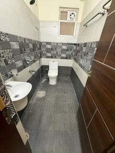 Bathroom Image of 1322 Sq.ft 2 BHK Apartment / Flat for rent in Benz Circle Vijayawada for Rs. 22400