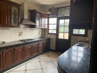 Kitchen Image of 3600 Sq.ft 3 BHK Builder Floor for rent in DLF Phase 3 Gurgaon for Rs. 65000