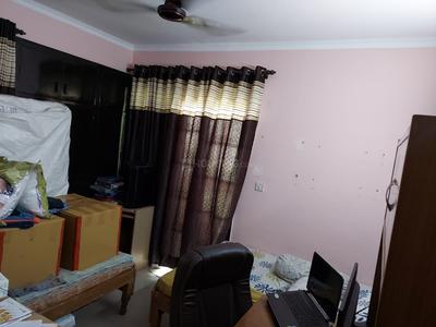 3.5 BHK Semi Furnished Flat