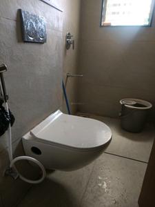 Common Bathroom Image of 1350 Sq.ft 3 BHK Apartment / Flat for rent in Vision Greenville, Hadapsar Pune for Rs. 45000