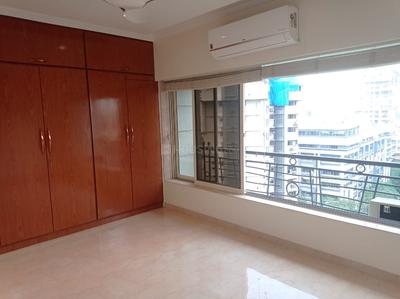 Bedroom Image of 2000 Sq.ft 4 BHK Apartment / Flat for sale in Silver Springs apartments, Bandra West Mumbai for Rs. 72500000