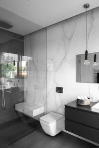 Bathroom Image of 1300 Sq.ft 3 BHK Apartment / Flat for sale in White Berry Konark Vaayu, Goregaon West Mumbai for Rs. 25000000