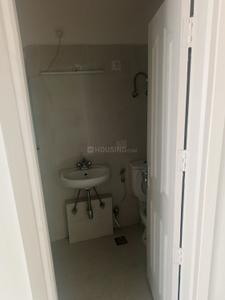 Bathroom Image of 2700 Sq.ft 4 BHK Builder Floor for rent in BPTP Parklands Pride, Sector 77 Faridabad for Rs. 27000