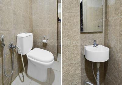 Bathroom Image of Super Townhouse HITEC City Metro Station in Madhapur, Hyderabad