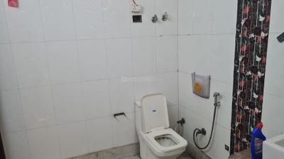 Image of 1850 Sq.ft 3 BHK Builder Floor for rent in Model Town, New Delhi for Rs. 45000