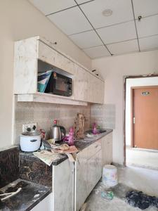 Kitchen Image of 435 Sq.ft 1 RK Apartment / Flat for sale in Paramount Golfforeste Premium Apartments, Surajpur Greater Noida for Rs. 3100000