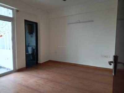 Bedroom Image of 949 Sq.ft 2 BHK Apartment / Flat for rent in Gardenia Glory, Sector 46 Noida for Rs. 30000