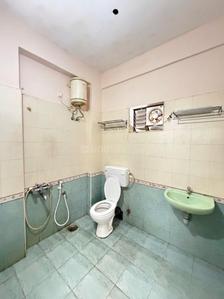 Bathroom Image of 1350 Sq.ft 2 BHK Apartment / Flat for sale in Shenoys Kochi for Rs. 6900000