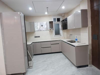Kitchen Image of 6300 Sq.ft 4 BHK Apartment / Flat for sale in Mayur Vihar Phase 1 New Delhi for Rs. 16500000