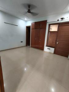 Bedroom Image of 2500 Sq.ft 3 BHK Builder Floor for rent in Sector 100 Noida for Rs. 48000