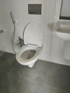 Common Bathroom Image of 650 Sq.ft 2 BHK Apartment / Flat for sale in Rustomjee Bella, Bhandup West Mumbai for Rs. 15500000