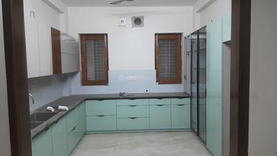 Kitchen Image of 2900 Sq.ft 4 BHK Builder Floor for rent in Sector 10A Gurgaon for Rs. 55000