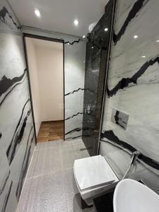 Bathroom Image of 783 Sq.ft 1 BHK Apartment / Flat for sale in Tharwanis Sky View, Kharghar Navi Mumbai for Rs. 7500000