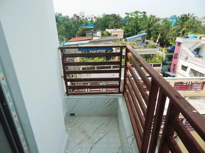 Balcony Image of 750 Sq.ft 2 BHK Apartment / Flat for sale in Dum Dum Cantonment Kolkata for Rs. 2775000