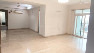 Living Room Image of 3302 Sq.ft 3 BHK Apartment / Flat for rent in Parx Laureate, Sector 108 Noida for Rs. 90000