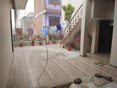 Balcony Image of 1200 Sq.ft 1 RK Builder Floor for rent in Rajajipuram Lucknow for Rs. 4000