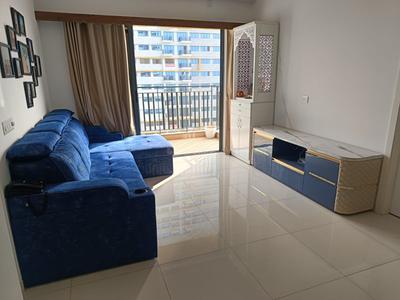 Hall Image of 1010 Sq.ft 2 BHK Apartment / Flat for sale in Amanora Gold Towers 44 45 And 46, Hadapsar Pune for Rs. 11555555