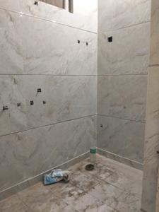 Common Bathroom Image of 1300 Sq.ft 3 BHK Builder Floor for sale in Shalimar Garden Ghaziabad for Rs. 7900000
