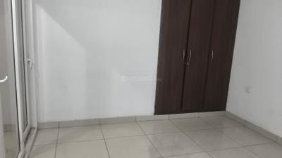 Bedroom Image of 900 Sq.ft 2 BHK Apartment / Flat for rent in Supertech The Romano, Sector 118 Noida for Rs. 22999