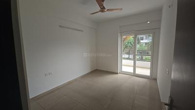 Bedroom Image of 1695 Sq.ft 3 BHK Apartment / Flat for sale in Gulshan Ikebana, Sector 143 Noida for Rs. 23000000