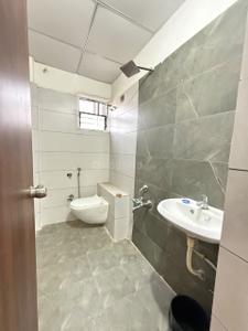 Bathroom Image of 1100 Sq.ft 3 BHK Apartment / Flat for sale in Atladara Vadodara for Rs. 4800000