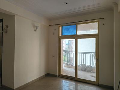 Living Room Image of 1350 Sq.ft 3 BHK Apartment / Flat for rent in Mahagun Mosaic, Vaishali Ghaziabad for Rs. 30000