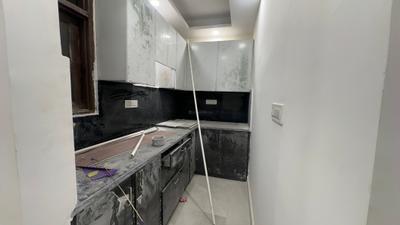 Kitchen Image of 750 Sq.ft 2 BHK Apartment / Flat for sale in Khanpur New Delhi for Rs. 4850000