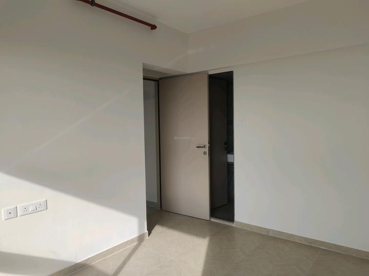 Gurukrupa Marina Enclave Main Image 1