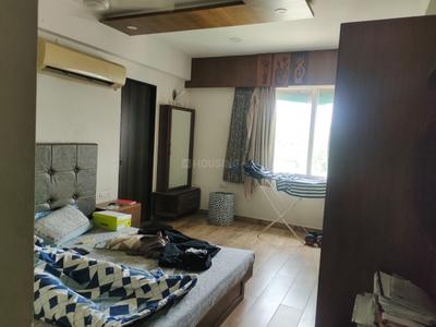 Bedroom Image of 2000 Sq.ft 3 BHK Apartment / Flat for rent in Devsiddhi Lavish, Navrangpura Ahmedabad for Rs. 60000