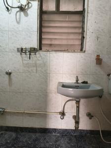 Common Bathroom Image of 750 Sq.ft 2 BHK Apartment / Flat for sale in Olympia Tower, Byculla Mumbai for Rs. 24000000