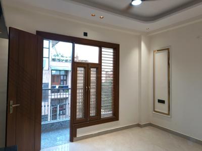 Bedroom Image of 1300 Sq.ft 3 BHK Builder Floor for sale in Vasundhara Ghaziabad for Rs. 13500000